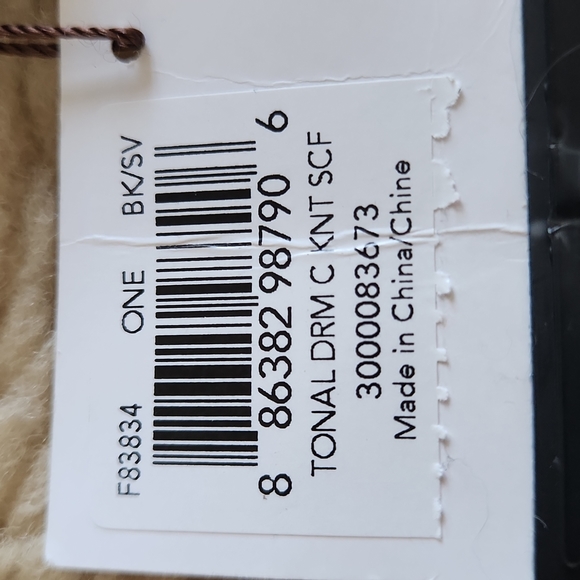 NWT Coach Tonal Signature Wool Knit Scarf 🖤🧣 - Picture 13 of 13